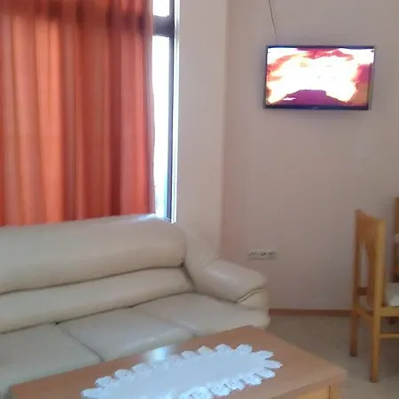 Апартаменты Near Cacao Beach *